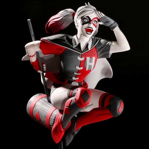 HARLEY QUINN RED, WHITE & BLACK STATUE Guillem March Ltd 5000