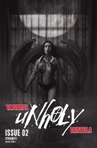 VAMPIRELLA DRACULA UNHOLY #2 COSPLAY VARIANT 1:20 B&W