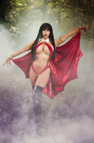 VAMPIRELLA STRIKES #3 COSPLAY 1:15 Virgin Ratio Variant