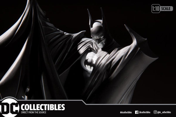 BATMAN BLACK & WHITE TODD MCFARLANE Version 2 Deluxe Statue Ltd 5000